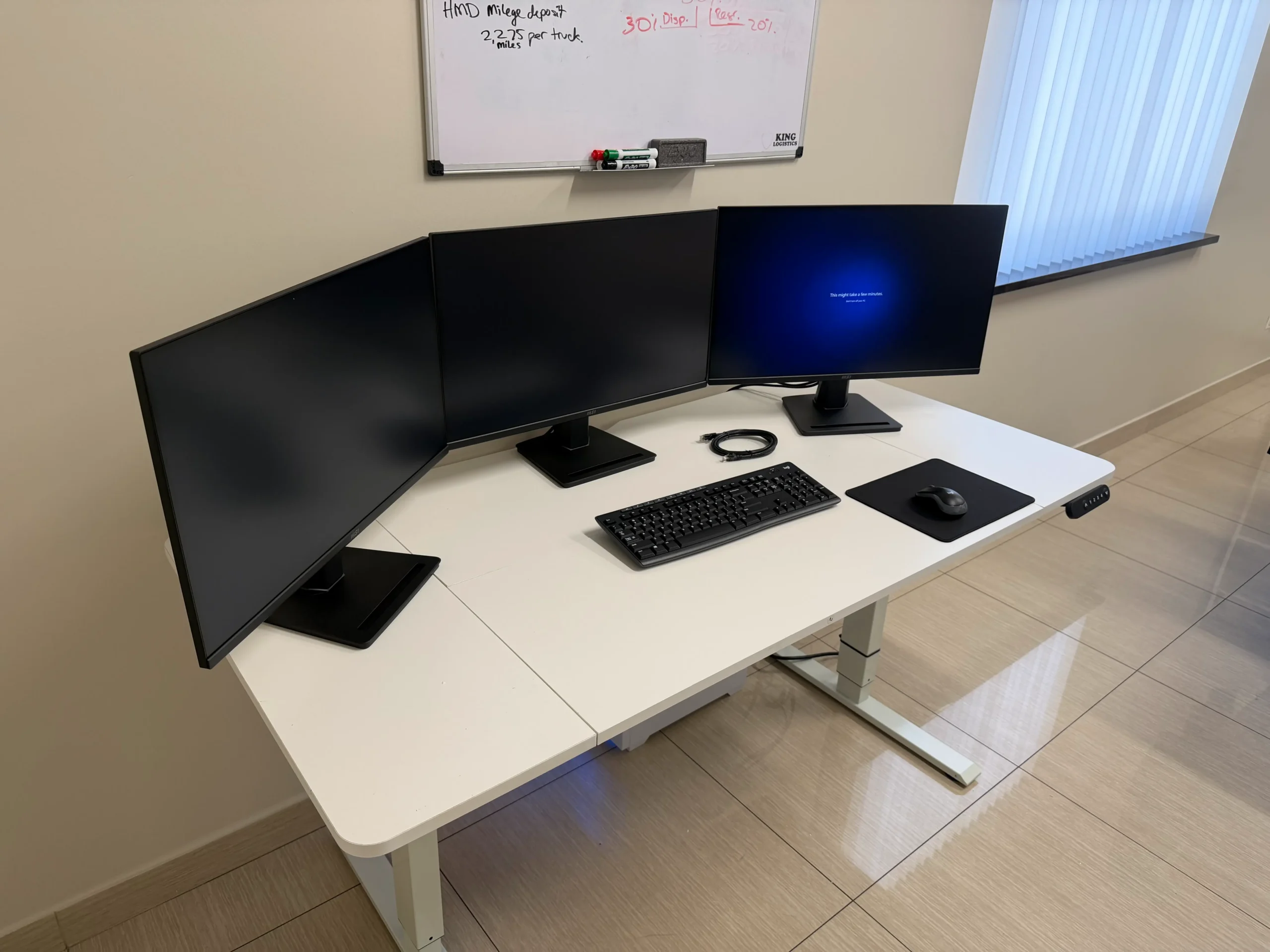 Virdual it triple monitor workstation chicago